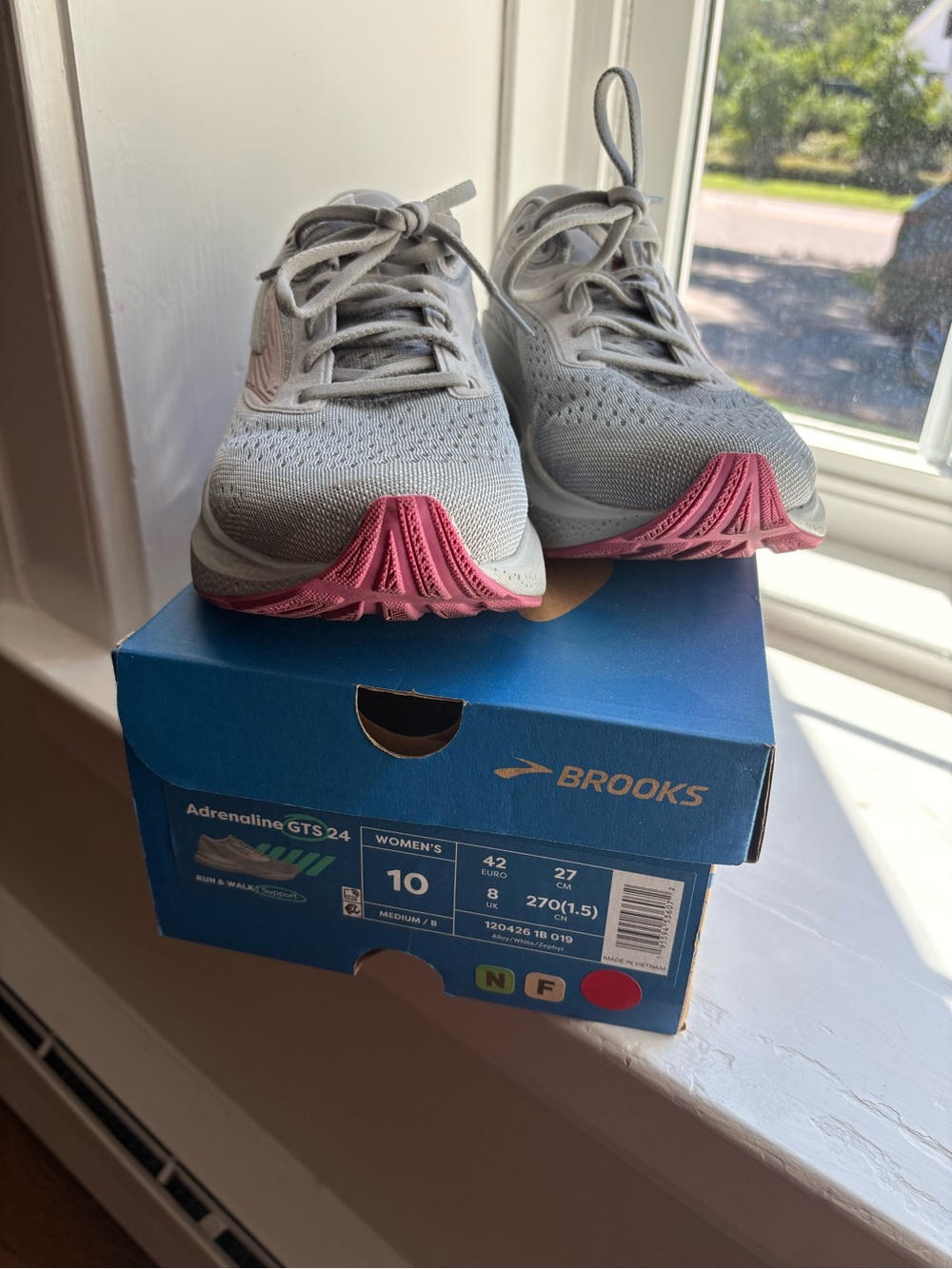 Brooks Running Sneakers Worn Once